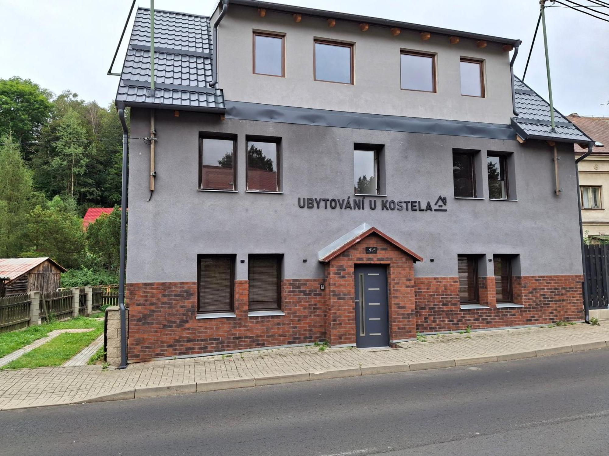 Ubytovani U Kostela Ústí nad Labem Exterior foto